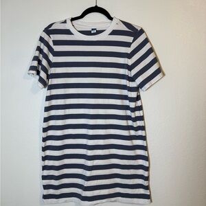 Old Navy Women’s Tee Shirt Dress Size Medium Navy Blue White Striped